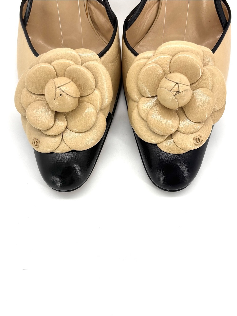 Chanel Vintage Camellia Flower CC Logo Cap Toe Slingback Pumps 38 - Picture 6 of 9